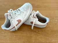 Nike Sneaker Rose Große 36 Bayern - Fürstenfeldbruck Vorschau