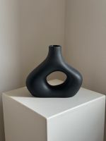 H&M Home Vase Schwarz aus Keramik (2 von 2) München - Schwabing-Freimann Vorschau