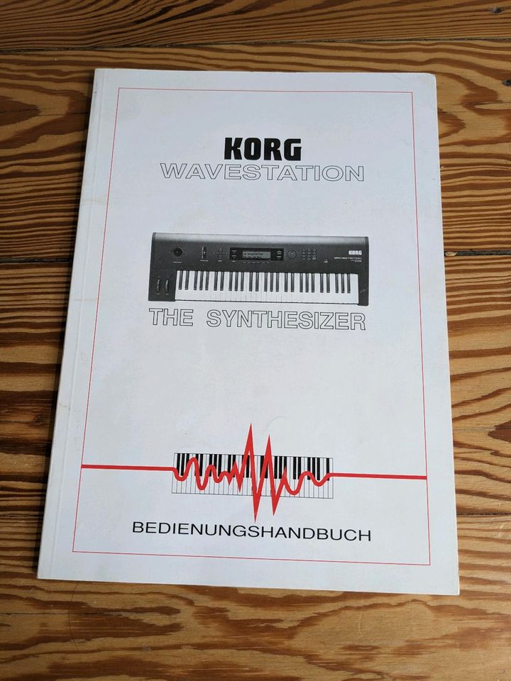 Korg Wavestation WS1 Synthesizer inkl extra Soundcard in Hamburg