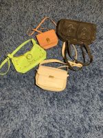 4 Damentaschen in verschiedene Farben Nordrhein-Westfalen - Kaarst Vorschau
