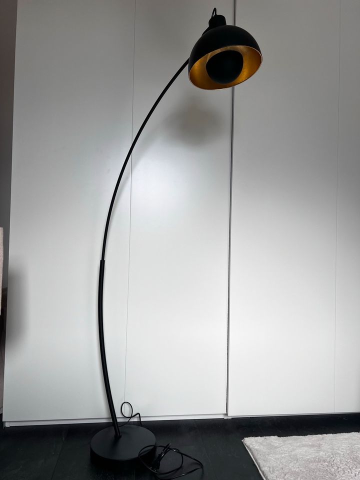 Bogenlampe / Stehlampe - 160 cm - wie neu in Castrop-Rauxel
