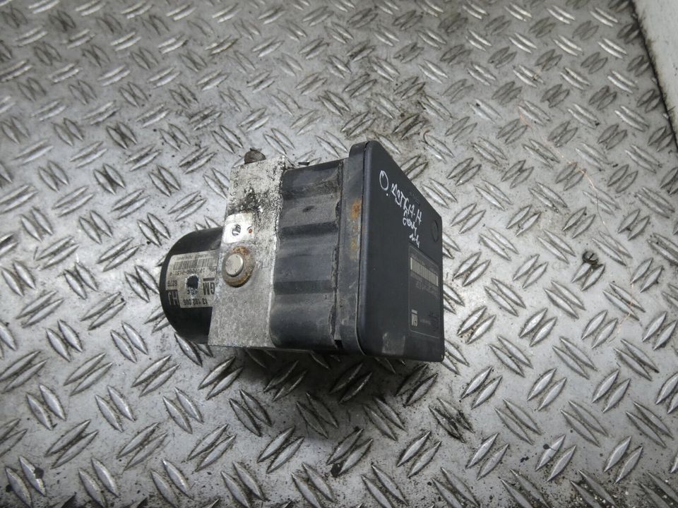 Opel Astra H ABS 13182006 Hydraulikblock Bj.2004 Nr.4 in Massenbachhausen