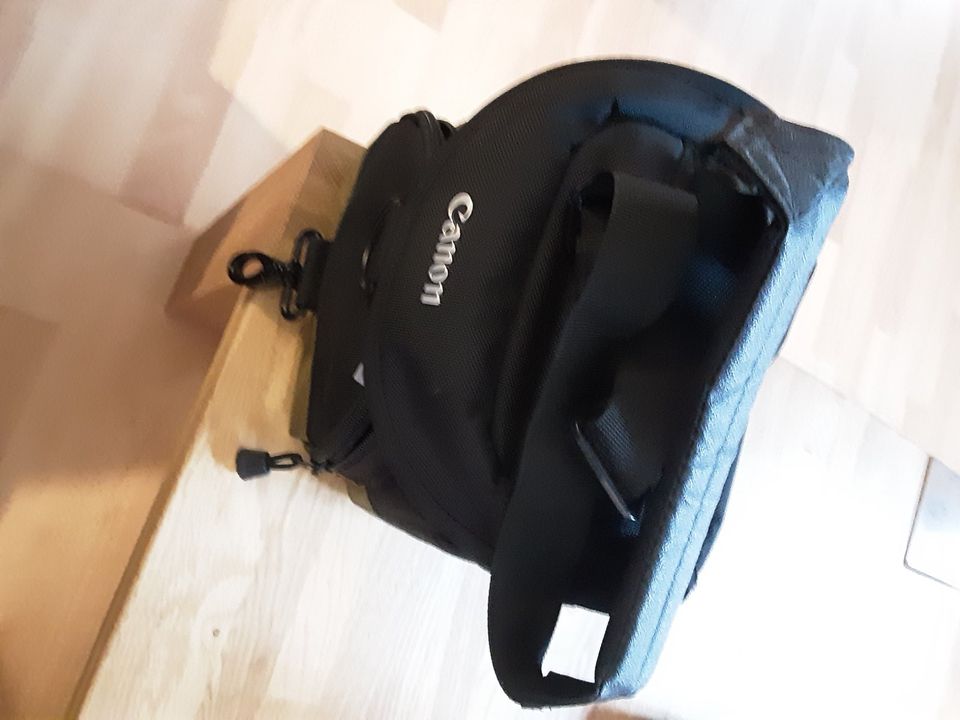 Canon 100EG Accessory Kit Kamerataschen schwarz Khaki in Feucht
