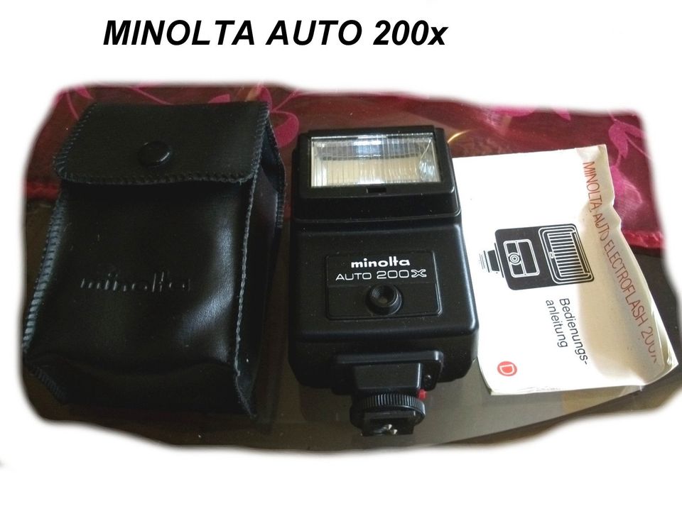 Minolta XD7 Kamera mit Tasche und Zubegör in Norderstedt