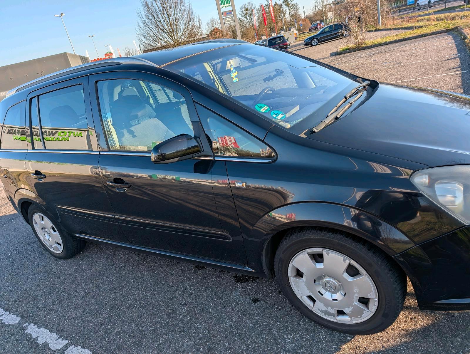 Abbildung des Autos Opel Zafira