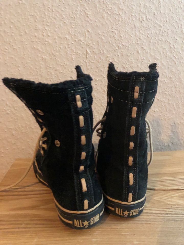 Converse Chucks Boots/Stiefel/Sneaker Leder schwarz Größe 38 in Hildesheim