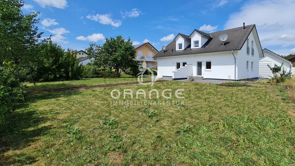 ***Schnäppchen - Traumhaus mit ELW & großem Garten in schöner Lage!!*** in Haarbach