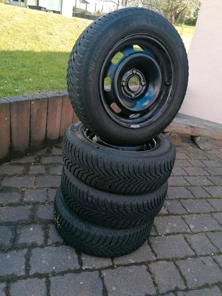 Winterreifen 185/75 R 15 Vredestein in Heringen (Werra)