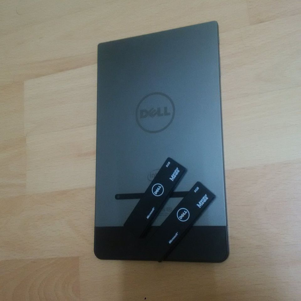 Dell Venue 8 7840 Tablet AMOLED Touchscreen 128GB in Potsdam