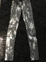 GUESS Letitia Skinny Jeans grau weiß Größe 24 XS NEU mit Etikett München - Trudering-Riem Vorschau