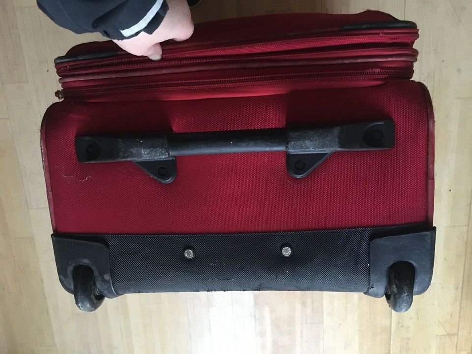 Top Marke Nautica Koffer Reisekoffer 63 42 27 suitcase rolls in Berlin