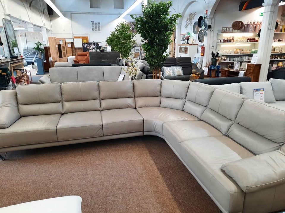 Sofa,Ecksofa, Wohnlandschaft Leder,statt 3799€ in Leipzig