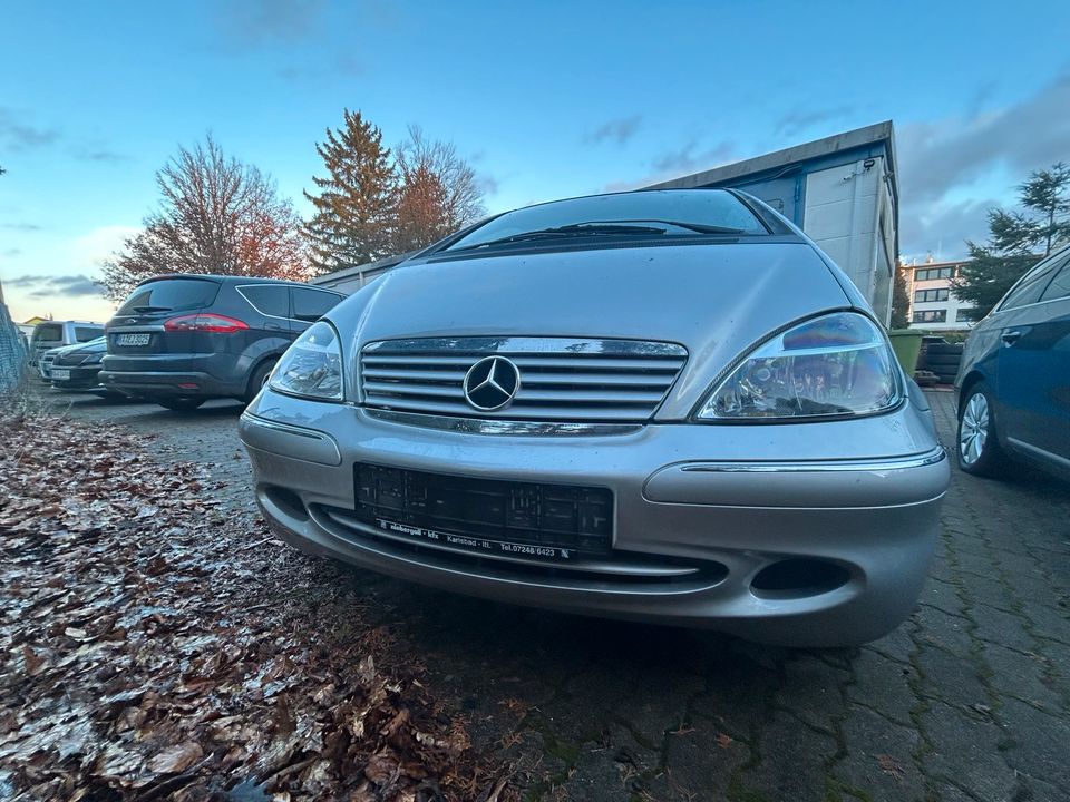 Mercedes Benz A-Klasse A160L Schaltautomatik Achsschaden defekt in Karlsbad
