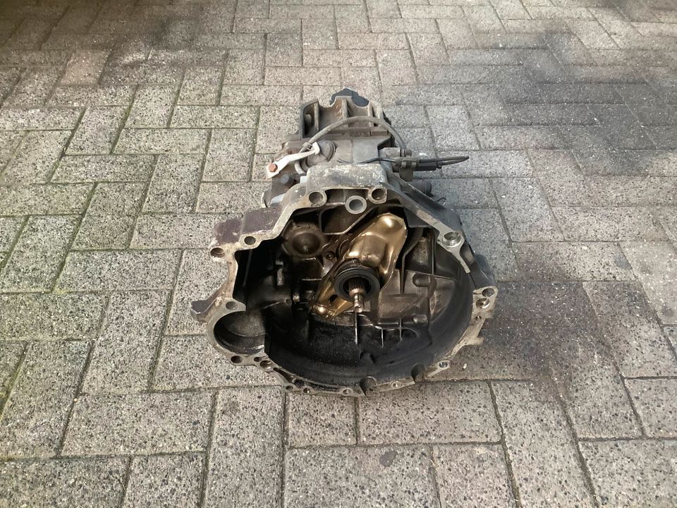 CTD Getriebe Schaltgetriebe Audi A4 B5 8D VW Passat 3b 150000km in Lengerich