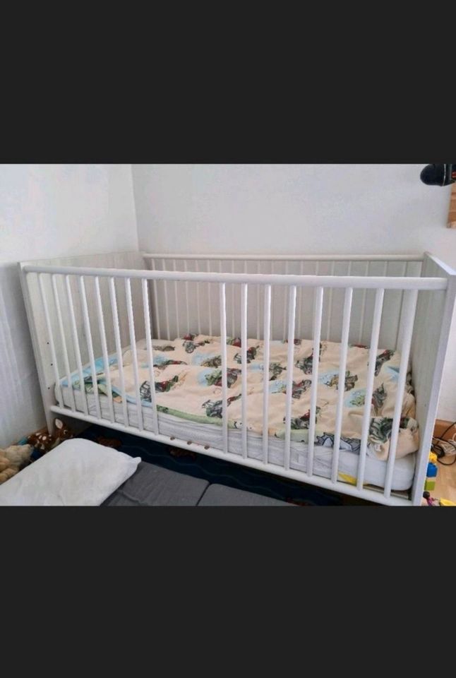 Baby Bett Weiß in Krefeld