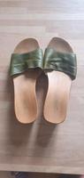 Clogs Holzschuhe Sandalen Hessen - Linden Vorschau