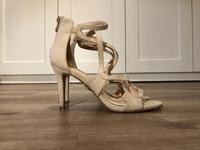 Sandalen mit Absatz von Buffalo - Beige, Ledersole Essen - Bergerhausen Vorschau
