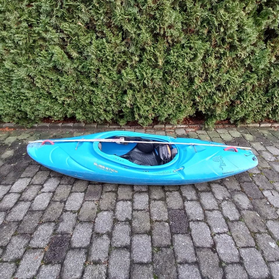 BLISS-STICK Mini Mystic Wildwasser Kayak Kajak Creeker in Geseke