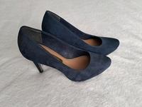 Pumps Tamaris dunkelblau 38 Leder Highheels Wildleder Niedersachsen - Emden Vorschau