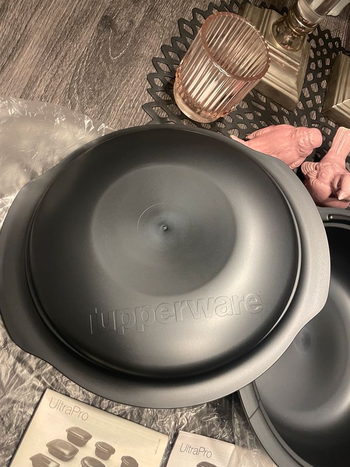 Tupperware Ultra Pro 1,5L Kasserolle rund schwarz Neu in Berlin