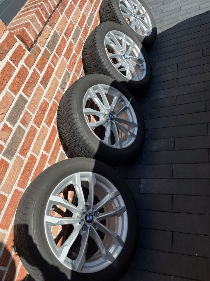 BMW 691 V-Speiche X3 G01 X4 GO2 Winterräder 19 Zoll - Bridgestone in Kamp-Lintfort