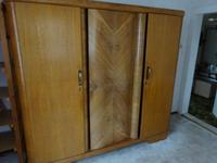 Massivholz Schlafzimmer Retro / DDR furniert Bett Schrank Kommode Sachsen - Schönheide Vorschau
