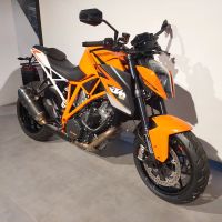 KTM 1290 Super Duke R TOP ZUSTAND / FINANZIERUNGSANGEBOT Bayern - Marktoberdorf Vorschau