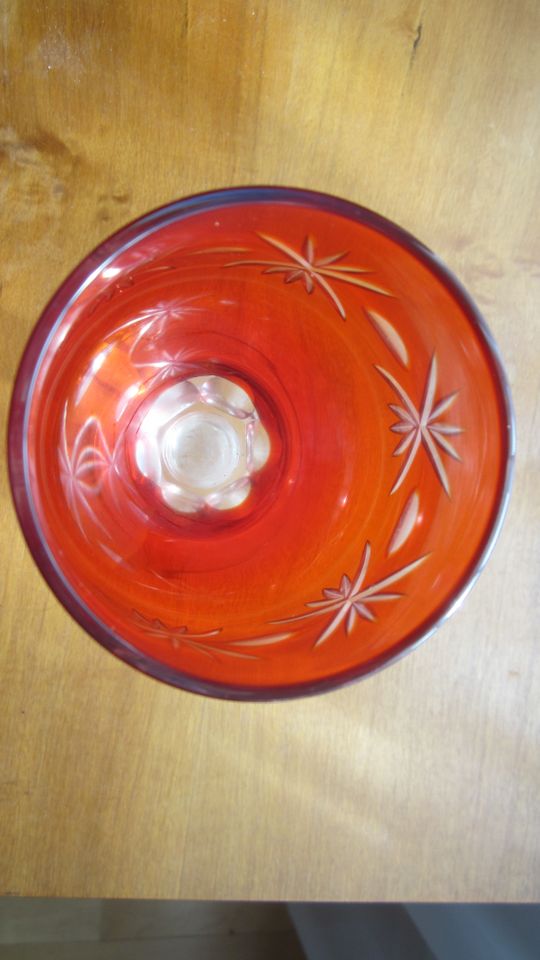 Römer Überfangglas Weinglas rot in Woltersdorf