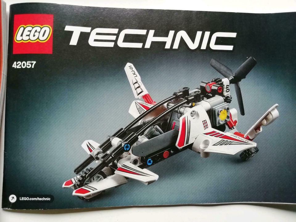 Lego Technic 42057 Ultraleicht Hubschrauber Set 2 in 1 in Zella-Mehlis