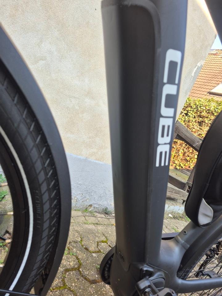 E-Bike für Herren der Marke CUBE - Touring Hybrid ONE 625 in Duisburg