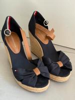 Tommy Hilfiger Damenschuhe Keilabsatz Gr. 36 Baden-Württemberg - Neckarsulm Vorschau
