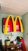 Mc Donalds Schild Leuchtreklame original Niedersachsen - Lauenau Vorschau