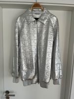 Fendi X Nicki Minaj „Prints On“ Bomber Jacke Silver Größe 48 Dortmund - Schüren Vorschau