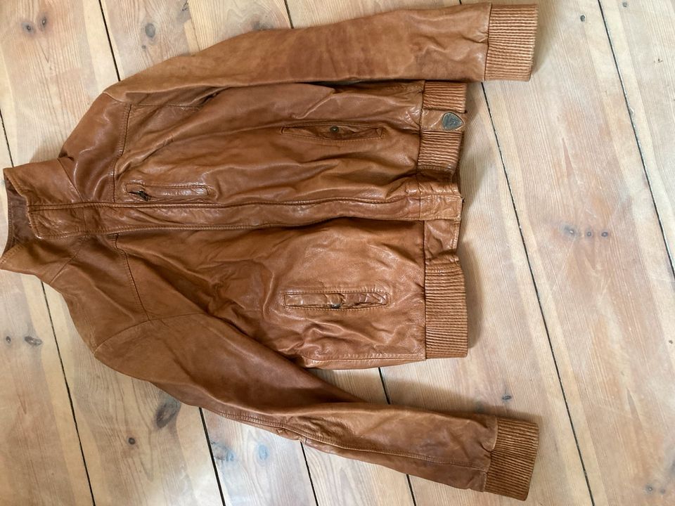 Tigha Lederjacke L in Cognac Echtleder in Berlin