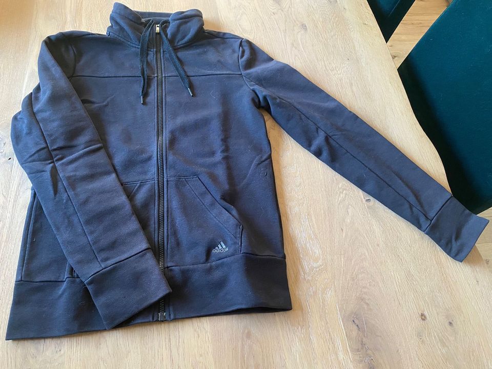 Adidas-Sweatshirtjacke, schwarz, Gr. S in Hückeswagen