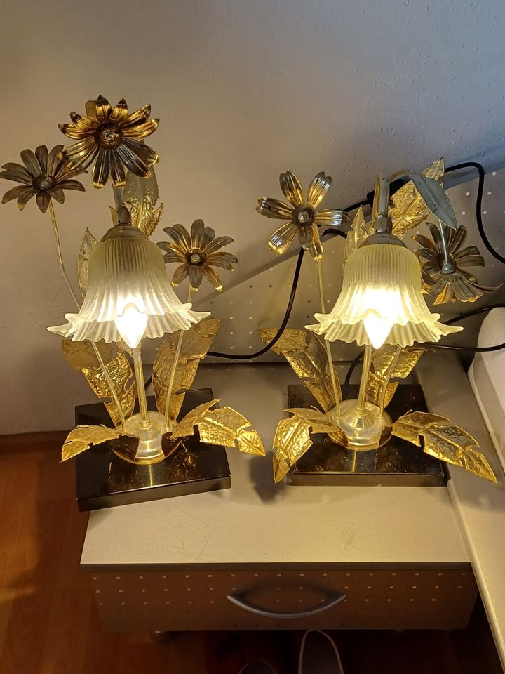 2  Nachttischlampen gold-farben exquisites Design in Unterneukirchen