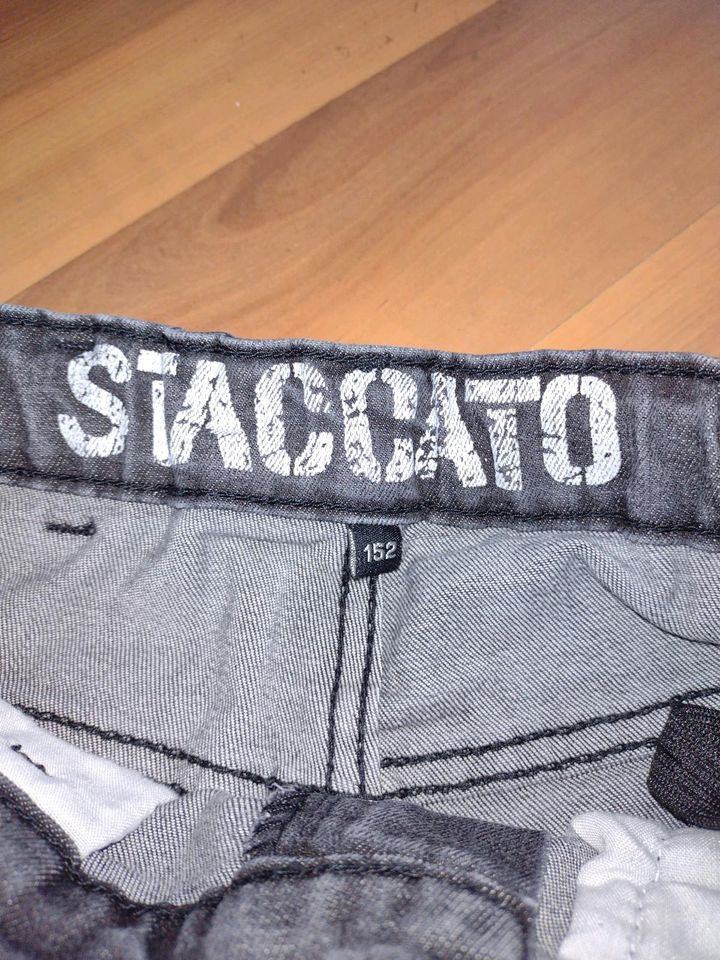 ✨Jeans Shorts Staccato✨Gr.152 in Kreuzau