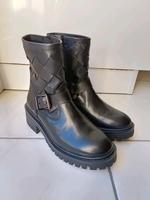 Neuwertige Stiefeletten Ankle Boots schwarz Via Milano Niedersachsen - Peine Vorschau