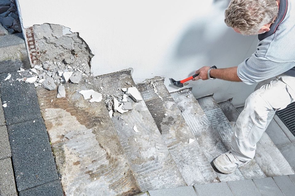 Test auf Asbest vor Sanierungs-, Renovierungs- und Abrissarbeiten in Köln
