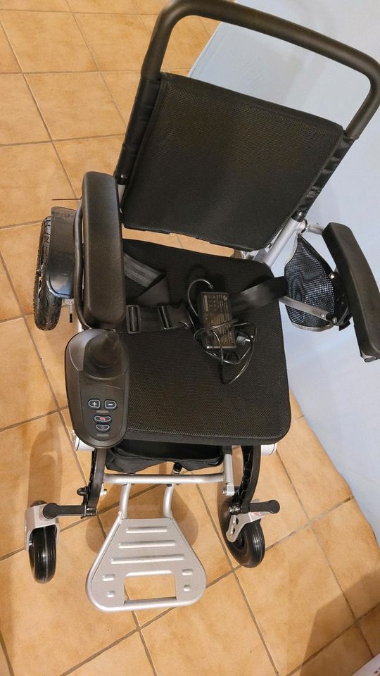 Elektrischer Rollstuhl / Elektrorollstuhl Baichen medical in Elbtal