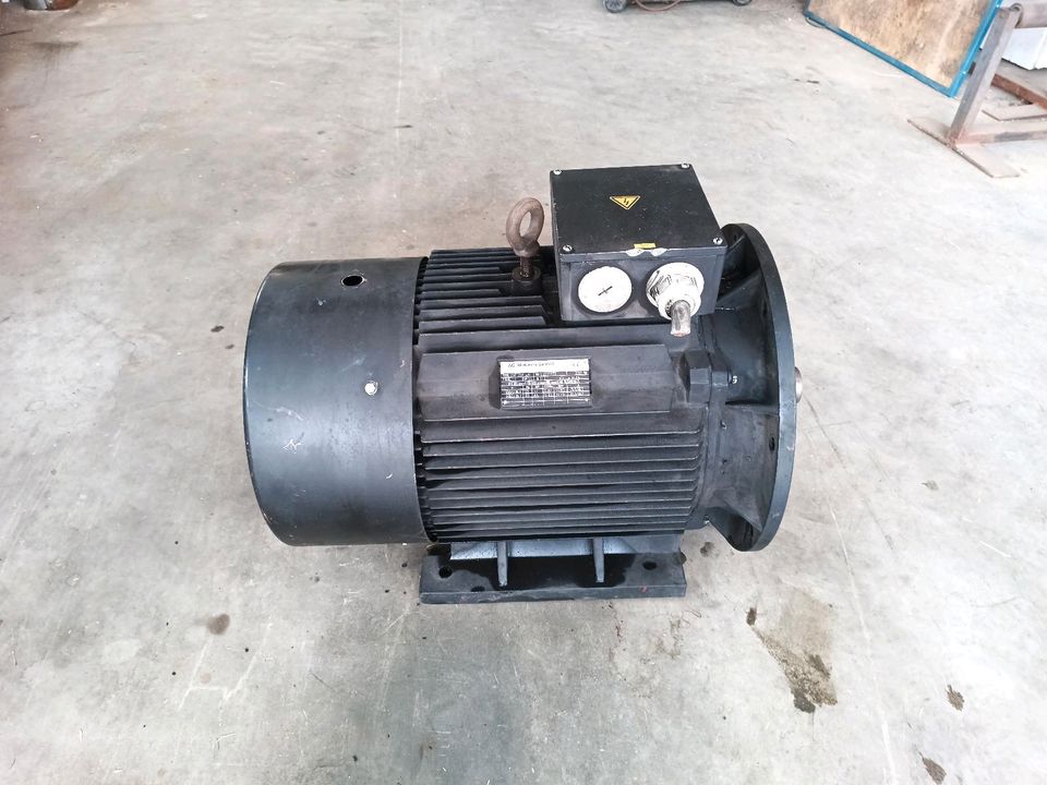 Elektromotor/Generator 55kW in Tittmoning