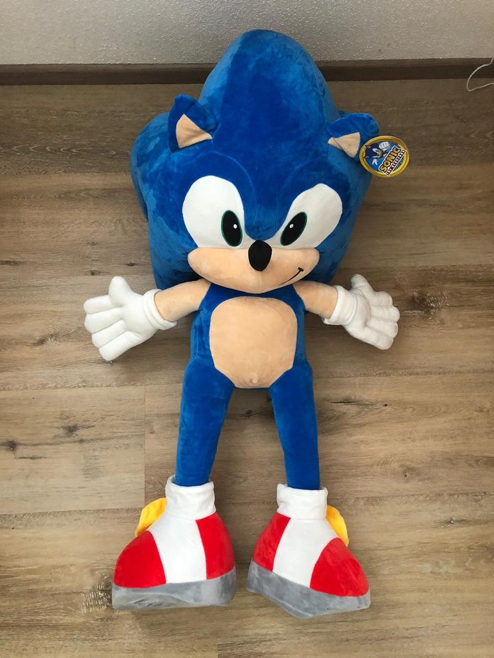 Riesen XXL Sonic the Hedgehog - Plüschtier 100 cm in Haag in Oberbayern