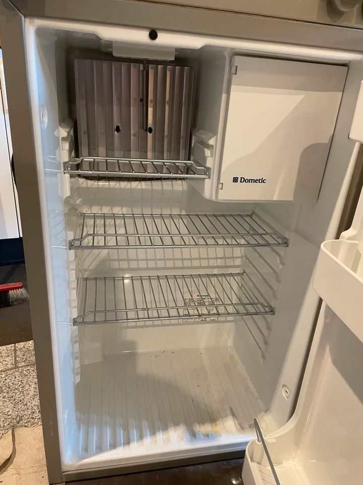 Absorber-Kühlschrank in Marktrodach