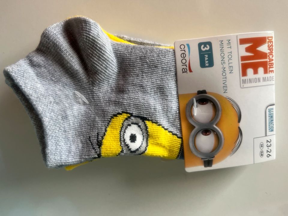 Sneaker Socken Gr.23-26 minions neu in Eisenach