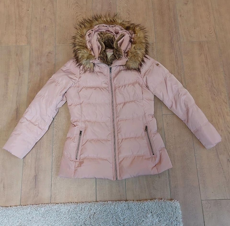 Winterjacke Daunenjacke Esprit Rose Gr. M in Bayern - Parsberg | eBay  Kleinanzeigen ist jetzt Kleinanzeigen