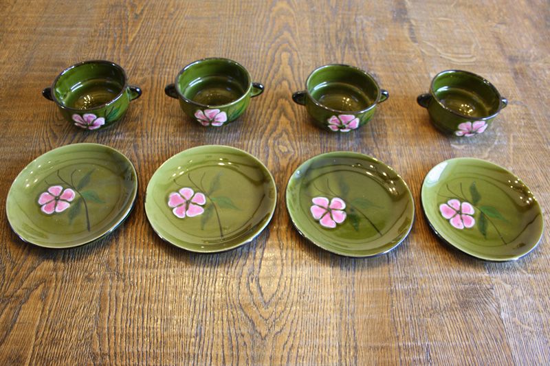 8-teiliges Keramik-Suppen-Set mit rosa-farbenden Blütendekor in Wuppertal