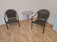 Gartenmöbel Terrassenmöbel ein Tisch mit 2 Stühlen Bayern - Bayreuth Vorschau