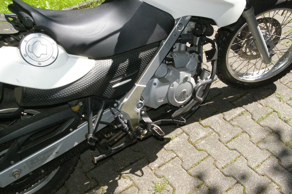 BMW F650GS  R13  Optik wie Folgemodell, tiefer, angemeldet in Roding