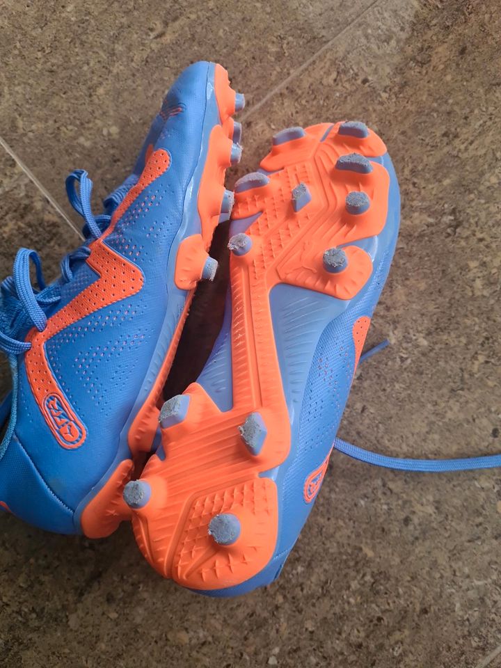 Fußball Schuhe in Marl