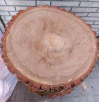 Baumscheibe aus Eiche Holz Beistelltisch Wohnzimmertisch Niedersachsen - Oldenburg Vorschau
